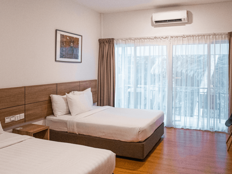 Club Deluxe Single / Twin