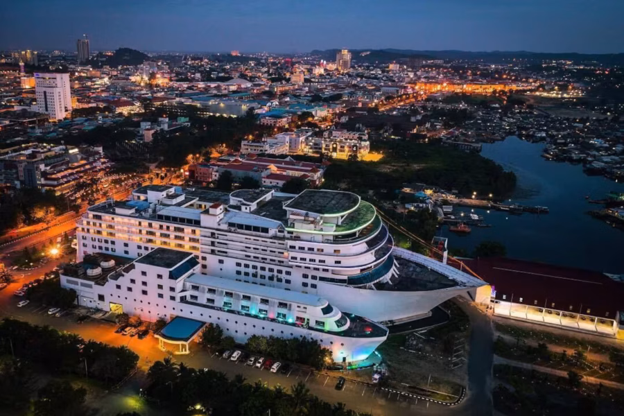 Pacific Palace Hotel