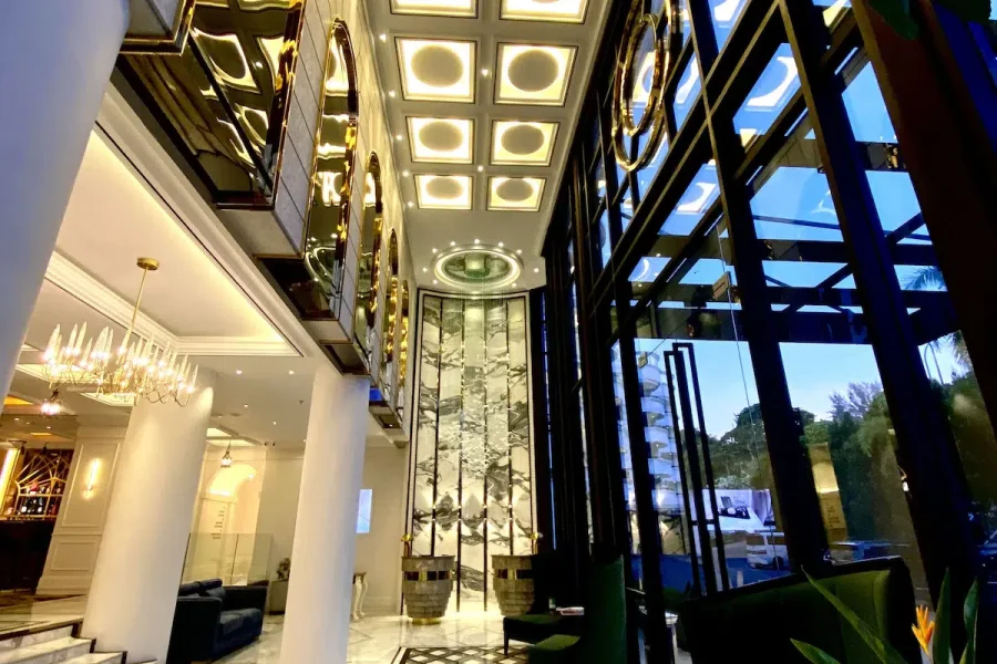 Grand Eska Hotel & Suite